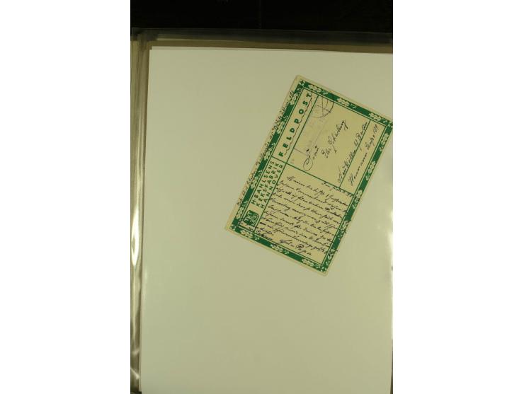 1915/1917, kleine Sammlung "Luftschiff-Feldpost" mit einigen Ansichtskarten diverser Luftschiffe, 3 Feldpostkarten mit Komman