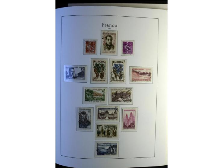 1849/2008, gestempelte, sehr reichhaltige Sammlung mit u.a. Mi.-Nr. 128-35, 239 auf Brief, Bl.1-3, Porto, Markenheftchen etc.