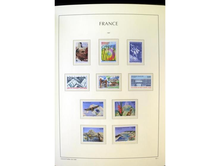 1853/2008, postfrische und ungebrauchte, sehr reichhaltige Sammlung mit u.a. Mi.-Nr. 152, 220-21, 305-11, 321, 326-27, Bl.2 (