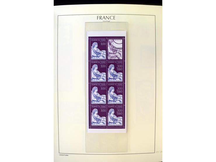 1853/2008, postfrische und ungebrauchte, sehr reichhaltige Sammlung mit u.a. Mi.-Nr. 152, 220-21, 305-11, 321, 326-27, Bl.2 (