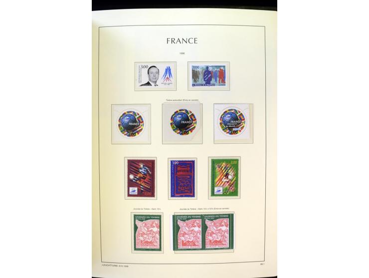 1853/2008, postfrische und ungebrauchte, sehr reichhaltige Sammlung mit u.a. Mi.-Nr. 152, 220-21, 305-11, 321, 326-27, Bl.2 (