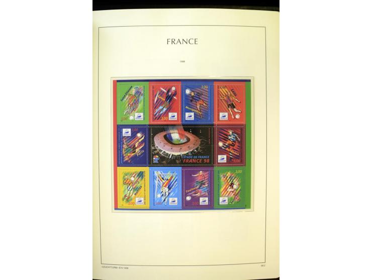 1853/2008, postfrische und ungebrauchte, sehr reichhaltige Sammlung mit u.a. Mi.-Nr. 152, 220-21, 305-11, 321, 326-27, Bl.2 (