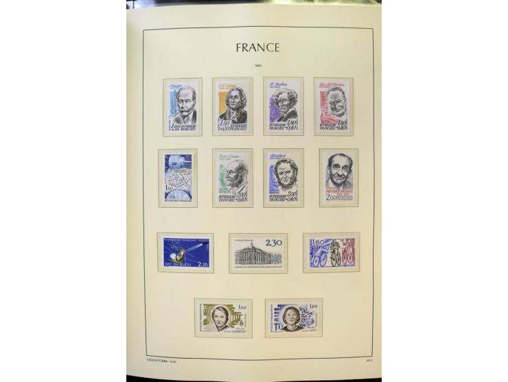 1853/2008, postfrische und ungebrauchte, sehr reichhaltige Sammlung mit u.a. Mi.-Nr. 152, 220-21, 305-11, 321, 326-27, Bl.2 (