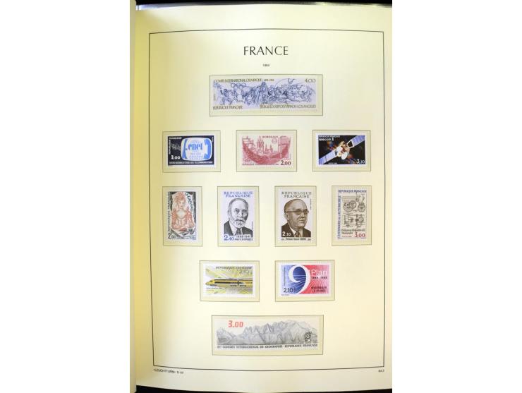 1853/2008, postfrische und ungebrauchte, sehr reichhaltige Sammlung mit u.a. Mi.-Nr. 152, 220-21, 305-11, 321, 326-27, Bl.2 (
