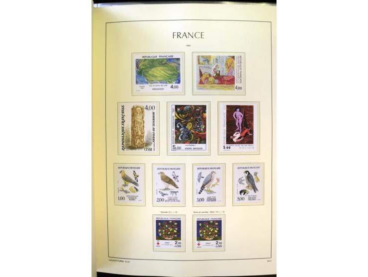 1853/2008, postfrische und ungebrauchte, sehr reichhaltige Sammlung mit u.a. Mi.-Nr. 152, 220-21, 305-11, 321, 326-27, Bl.2 (