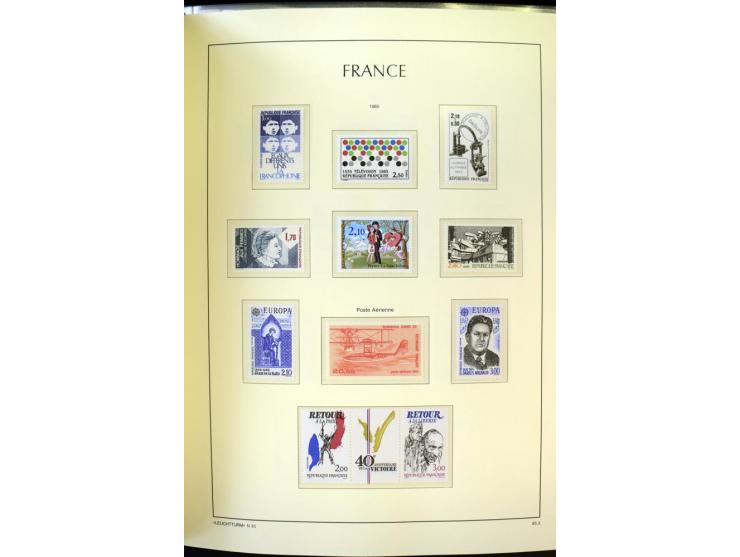 1853/2008, postfrische und ungebrauchte, sehr reichhaltige Sammlung mit u.a. Mi.-Nr. 152, 220-21, 305-11, 321, 326-27, Bl.2 (