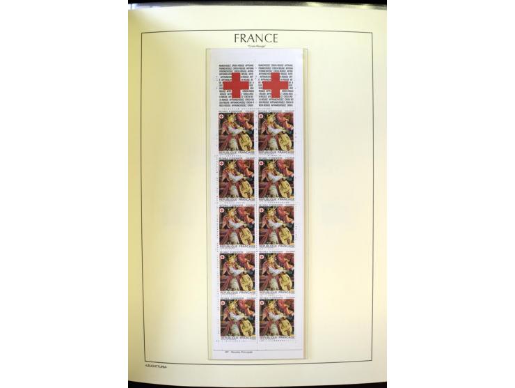 1853/2008, postfrische und ungebrauchte, sehr reichhaltige Sammlung mit u.a. Mi.-Nr. 152, 220-21, 305-11, 321, 326-27, Bl.2 (