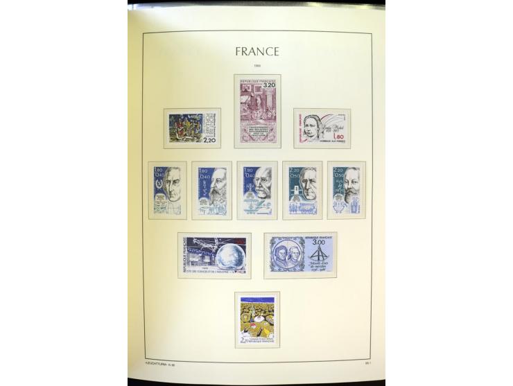 1853/2008, postfrische und ungebrauchte, sehr reichhaltige Sammlung mit u.a. Mi.-Nr. 152, 220-21, 305-11, 321, 326-27, Bl.2 (