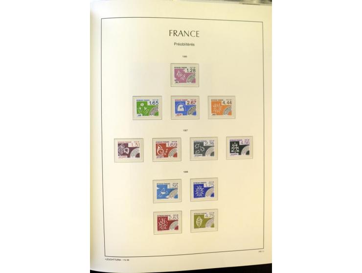1853/2008, postfrische und ungebrauchte, sehr reichhaltige Sammlung mit u.a. Mi.-Nr. 152, 220-21, 305-11, 321, 326-27, Bl.2 (
