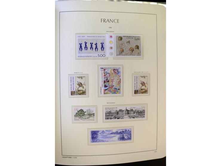 1853/2008, postfrische und ungebrauchte, sehr reichhaltige Sammlung mit u.a. Mi.-Nr. 152, 220-21, 305-11, 321, 326-27, Bl.2 (