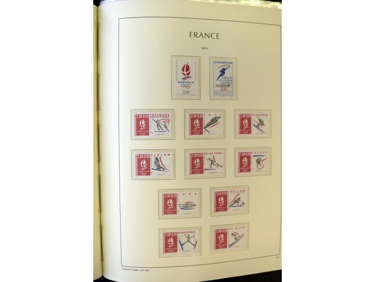 1853/2008, postfrische und ungebrauchte, sehr reichhaltige Sammlung mit u.a. Mi.-Nr. 152, 220-21, 305-11, 321, 326-27, Bl.2 (