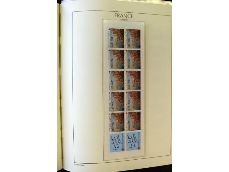 1853/2008, postfrische und ungebrauchte, sehr reichhaltige Sammlung mit u.a. Mi.-Nr. 152, 220-21, 305-11, 321, 326-27, Bl.2 (
