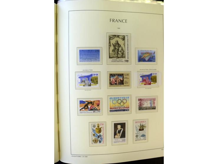 1853/2008, postfrische und ungebrauchte, sehr reichhaltige Sammlung mit u.a. Mi.-Nr. 152, 220-21, 305-11, 321, 326-27, Bl.2 (