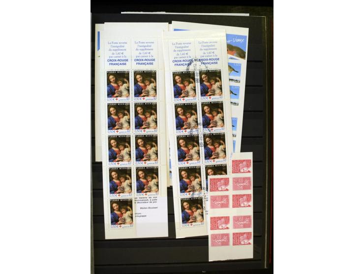 1853/2008, postfrische und ungebrauchte, sehr reichhaltige Sammlung mit u.a. Mi.-Nr. 152, 220-21, 305-11, 321, 326-27, Bl.2 (