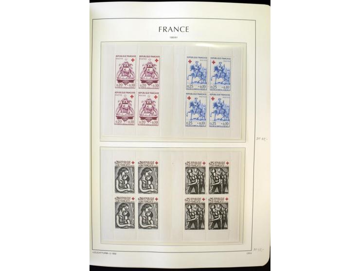 1853/2008, postfrische und ungebrauchte, sehr reichhaltige Sammlung mit u.a. Mi.-Nr. 152, 220-21, 305-11, 321, 326-27, Bl.2 (
