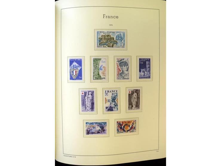 1853/2008, postfrische und ungebrauchte, sehr reichhaltige Sammlung mit u.a. Mi.-Nr. 152, 220-21, 305-11, 321, 326-27, Bl.2 (