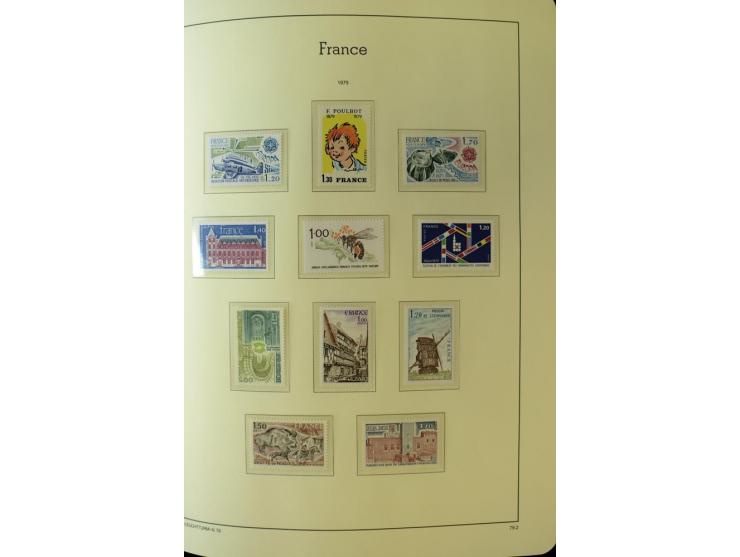 1853/2008, postfrische und ungebrauchte, sehr reichhaltige Sammlung mit u.a. Mi.-Nr. 152, 220-21, 305-11, 321, 326-27, Bl.2 (