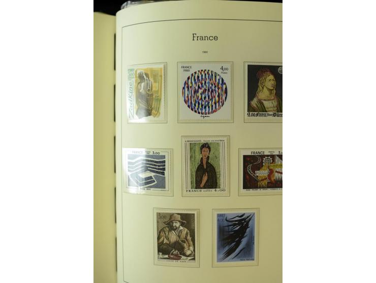 1853/2008, postfrische und ungebrauchte, sehr reichhaltige Sammlung mit u.a. Mi.-Nr. 152, 220-21, 305-11, 321, 326-27, Bl.2 (