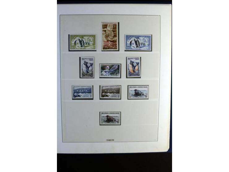1948/2005, postfrische Sammlung mit u.a. Mi.-Nr. 1-45, Markenheftchen und vielen ungezähnten Marken