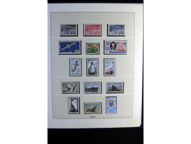 1948/2005, postfrische Sammlung mit u.a. Mi.-Nr. 1-45, Markenheftchen und vielen ungezähnten Marken