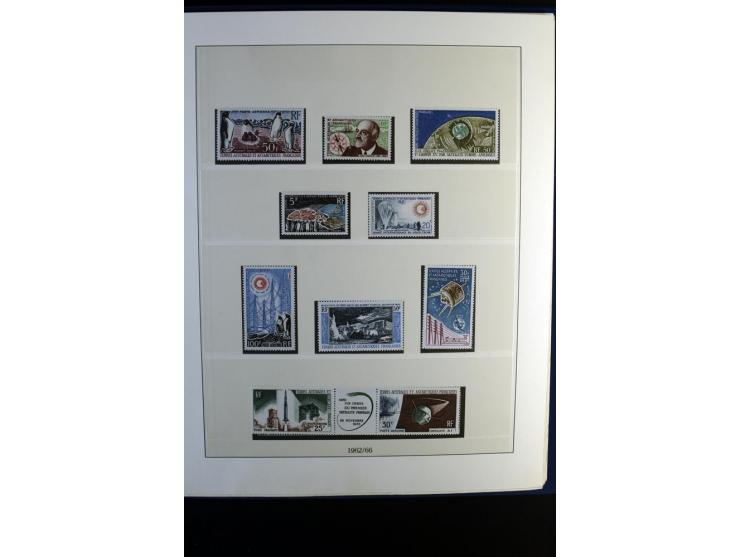 1948/2005, postfrische Sammlung mit u.a. Mi.-Nr. 1-45, Markenheftchen und vielen ungezähnten Marken