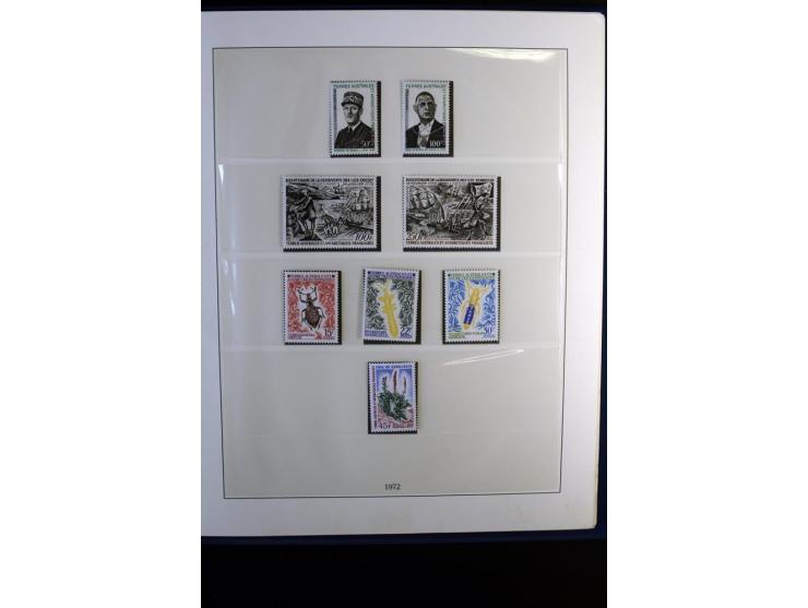 1948/2005, postfrische Sammlung mit u.a. Mi.-Nr. 1-45, Markenheftchen und vielen ungezähnten Marken