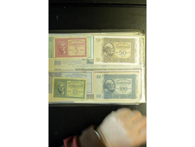1878/2006, umfangreiche Sammlung Briefe und Karten in 12 Ordnern, dabei einige Frankaturen der 1. Olypia-Ausgabe (u.a. Paar N