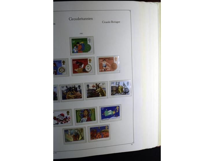 1936/2001, postfrische Sammlung in den Hauptnummern kpl. bis überkpl., zusätzlich verschiedene WZ-Lagen, Naphthadag und Phosp