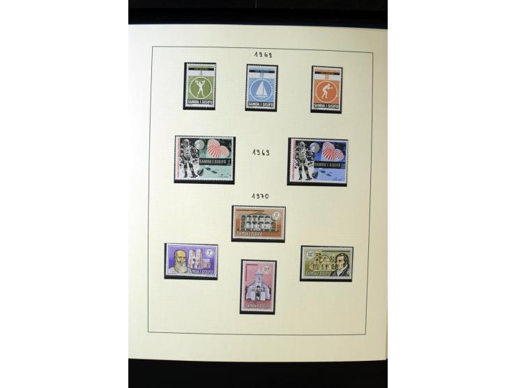 1962/2011, vierbändige postfrische Sammlung, dabei Einheiten, verschiedene Wasserzeichen, Kleinbogen, Zusammendrucke und Zwis