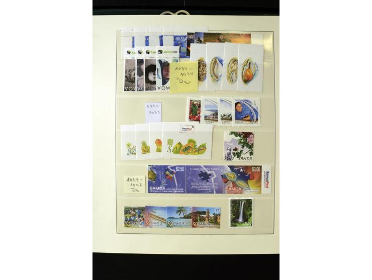1962/2011, vierbändige postfrische Sammlung, dabei Einheiten, verschiedene Wasserzeichen, Kleinbogen, Zusammendrucke und Zwis
