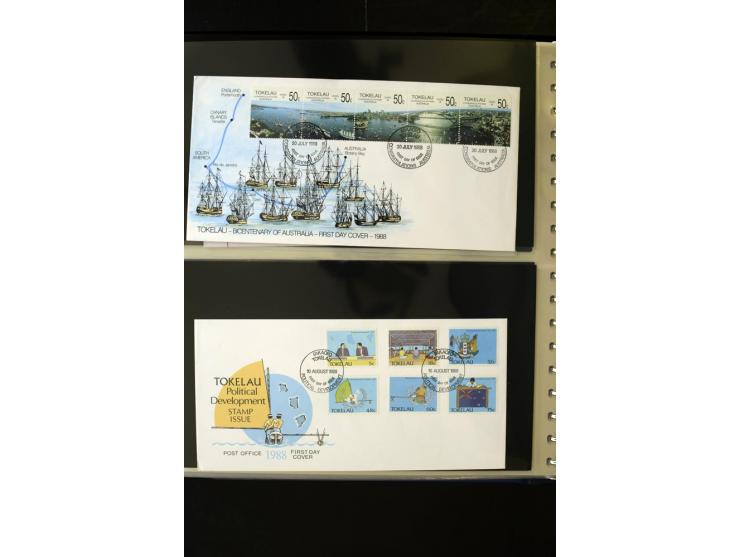 1948/2012, vorwiegend postfrische Sammlung, dabei Stempelmarken, Einheiten, Zusammendrucke, Zwischenstege, Souvenir-Zusammens