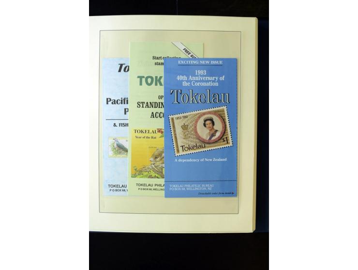 1948/2012, vorwiegend postfrische Sammlung, dabei Stempelmarken, Einheiten, Zusammendrucke, Zwischenstege, Souvenir-Zusammens