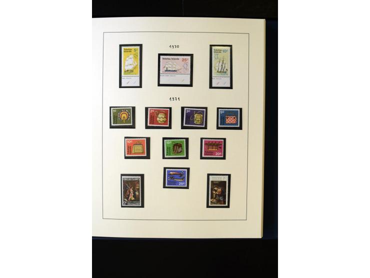 1948/2012, vorwiegend postfrische Sammlung, dabei Stempelmarken, Einheiten, Zusammendrucke, Zwischenstege, Souvenir-Zusammens