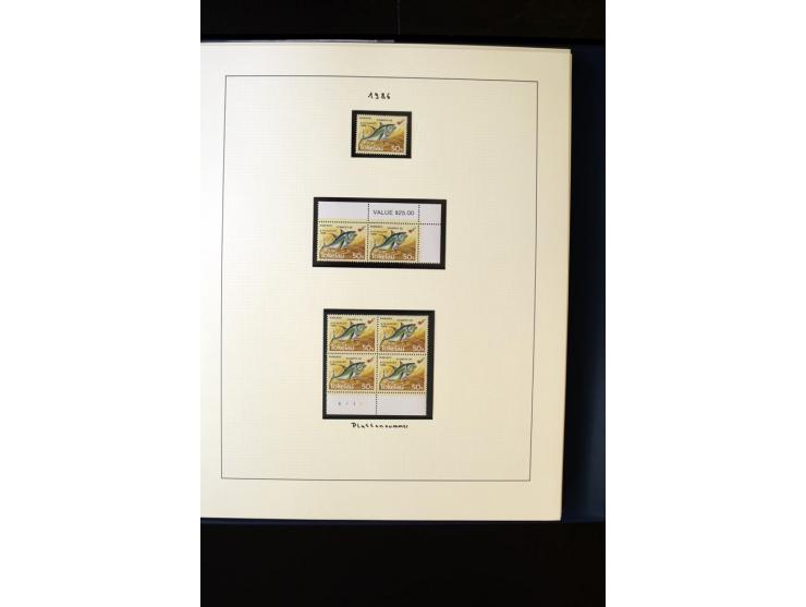 1948/2012, vorwiegend postfrische Sammlung, dabei Stempelmarken, Einheiten, Zusammendrucke, Zwischenstege, Souvenir-Zusammens