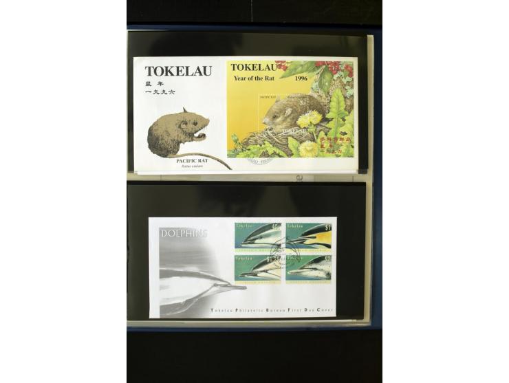 1948/2012, vorwiegend postfrische Sammlung, dabei Stempelmarken, Einheiten, Zusammendrucke, Zwischenstege, Souvenir-Zusammens