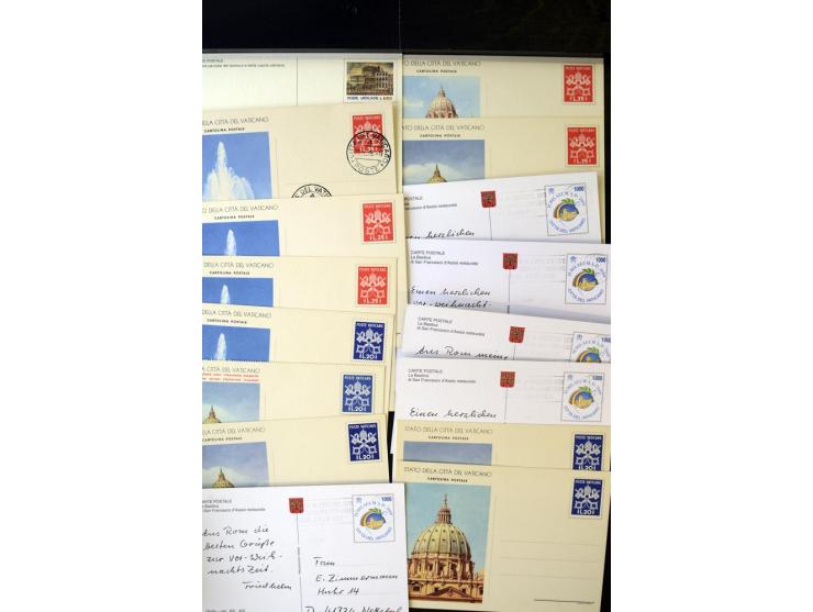 1876/1990 (ca.), interessanter Posten mit über 120 Briefen, Karten und Ganzsachen mit Schwerpunkt vor 1945, dabei viele Bild-