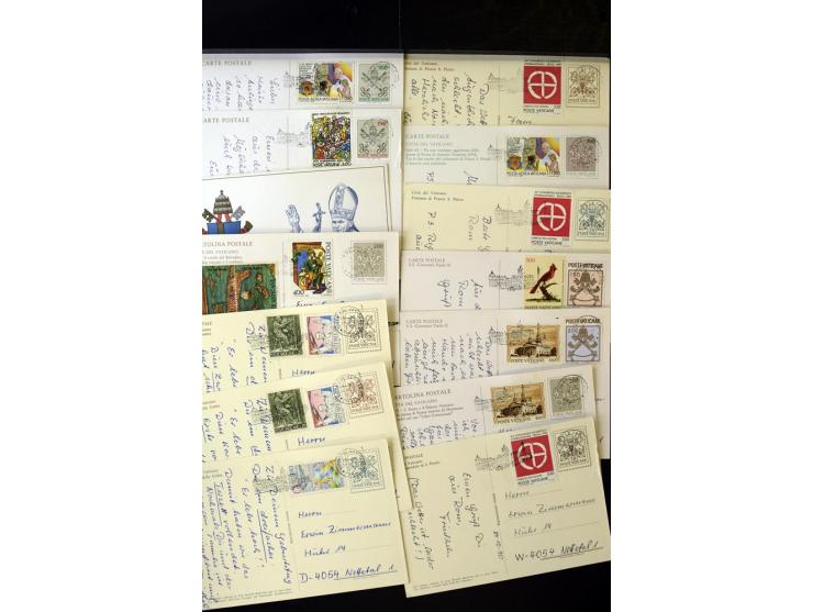 1876/1990 (ca.), interessanter Posten mit über 120 Briefen, Karten und Ganzsachen mit Schwerpunkt vor 1945, dabei viele Bild-