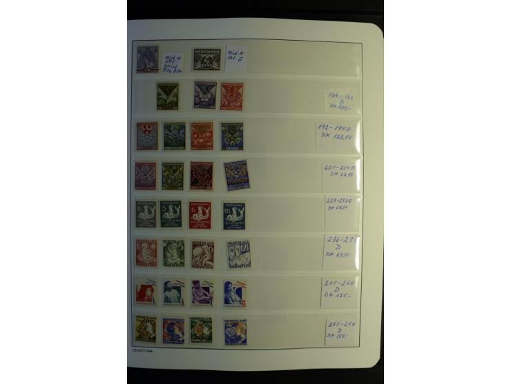 1906/2006, postfrische und ungebrauchte Sammlung mit u.a. Mi.-Nr. 453-56, 540-43, 580-81 etc., dazu Markenheftchen