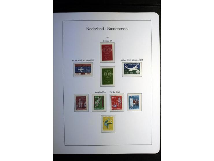 1906/2006, postfrische und ungebrauchte Sammlung mit u.a. Mi.-Nr. 453-56, 540-43, 580-81 etc., dazu Markenheftchen