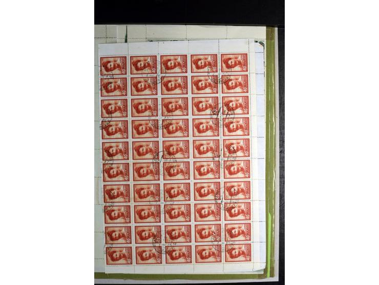1946/49, gestempelte Partie Bogen(teile), dabei Mi.-Nr. 1288-89, 1290-91, 1295-96, 1309-10, 1311-13, 1316-170, 1327, 1343-44 
