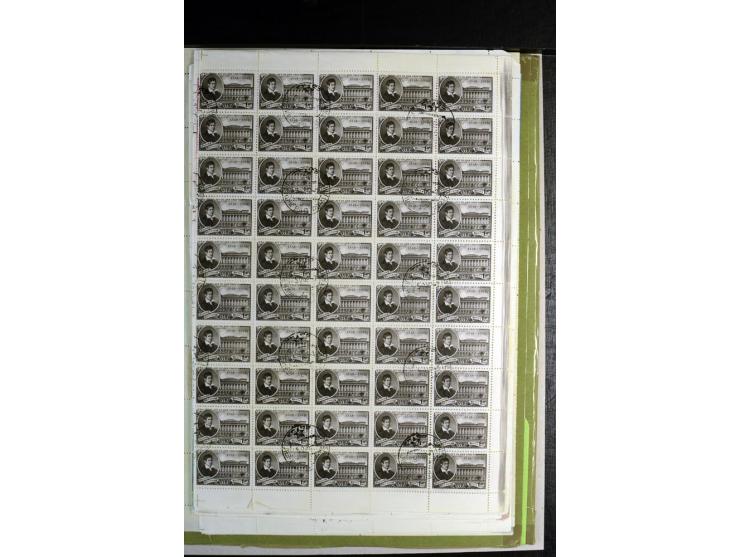 1946/49, gestempelte Partie Bogen(teile), dabei Mi.-Nr. 1288-89, 1290-91, 1295-96, 1309-10, 1311-13, 1316-170, 1327, 1343-44 