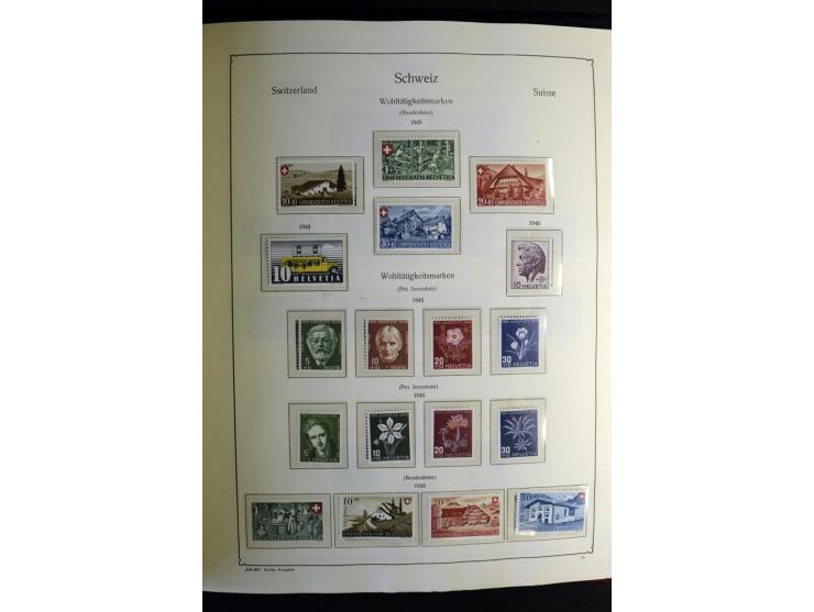 1945/2001, postfrische in den Hauptnummern kpl. Sammlung, dazu etwas Ämter, Dienst, Markenheftchen und kleine gestempelte Sam