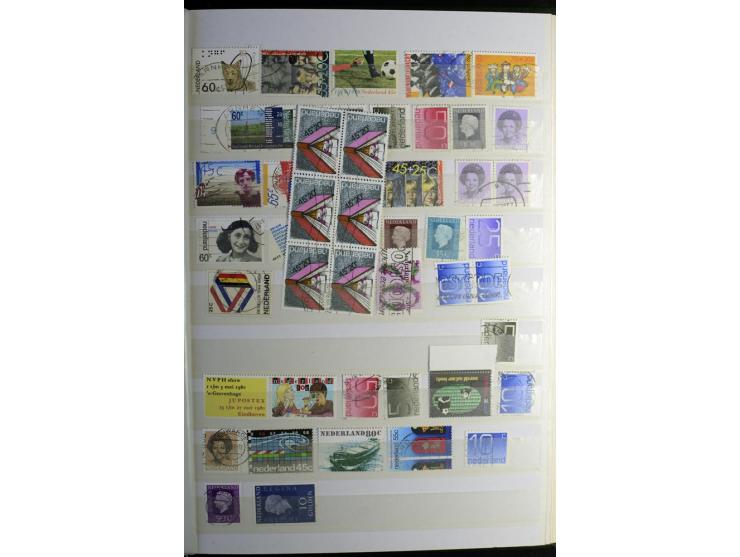1850/1990 (ca.), postfrische, ungebrauchte und gestempelte Partie mit einer Vielzahl guter Werte, Sätze und Blocks, dabei u.a