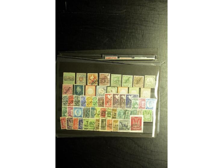 1850/1973 (ca.), Partie Fälschungen und Verfälschungen, teils gekennzeichnet, im kleinen Karton