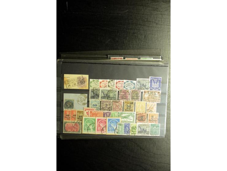 1850/1973 (ca.), Partie Fälschungen und Verfälschungen, teils gekennzeichnet, im kleinen Karton