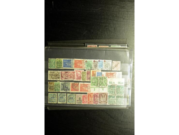 1850/1973 (ca.), Partie Fälschungen und Verfälschungen, teils gekennzeichnet, im kleinen Karton