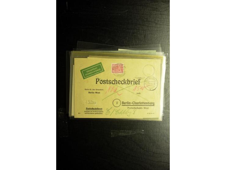 1850/1973 (ca.), Partie Fälschungen und Verfälschungen, teils gekennzeichnet, im kleinen Karton
