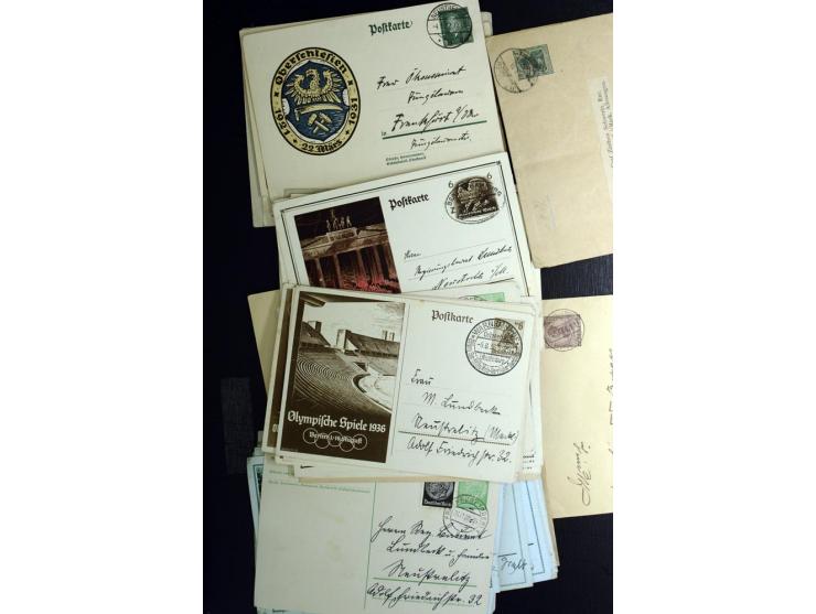 1870/1960 (ca.), etwa 1000 Briefe, Karten und Ganzsachen, überwiegend Ausland, aber auch Dt. Reich, Abstimmungsgebiete, etc. 