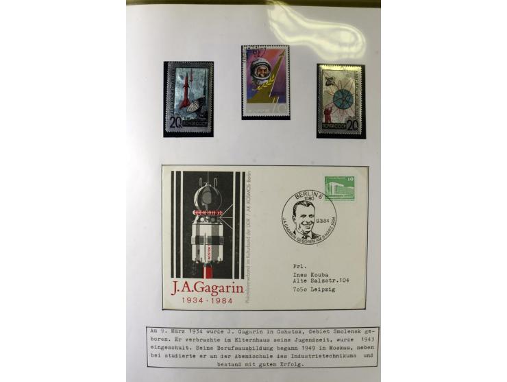 GAGARIN: Interessante Sammlung auf insgesamt über 70 Blättern, dabei verschiedene Marken, Sonderstempel in verschiedenen Farb