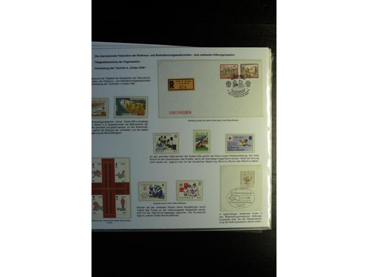 Rotes Kreuz: 1870/1990 (ca.), Ausstellungs-Sammlung "Eine Idee erobert die Welt" auf 60 Seiten plus Ergänzungsband mit 37 Sei
